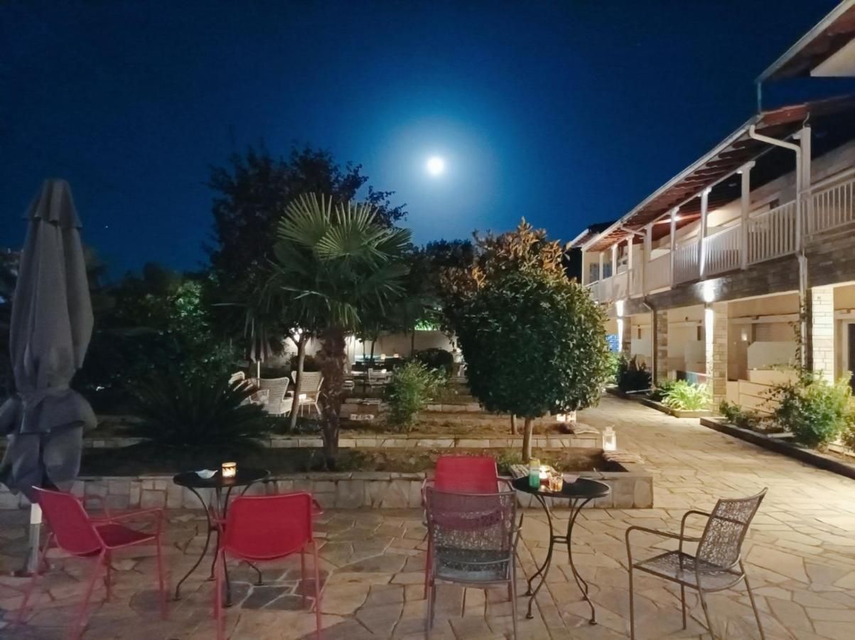 Bella Terra Nature Living Asproválta Exteriér fotografie